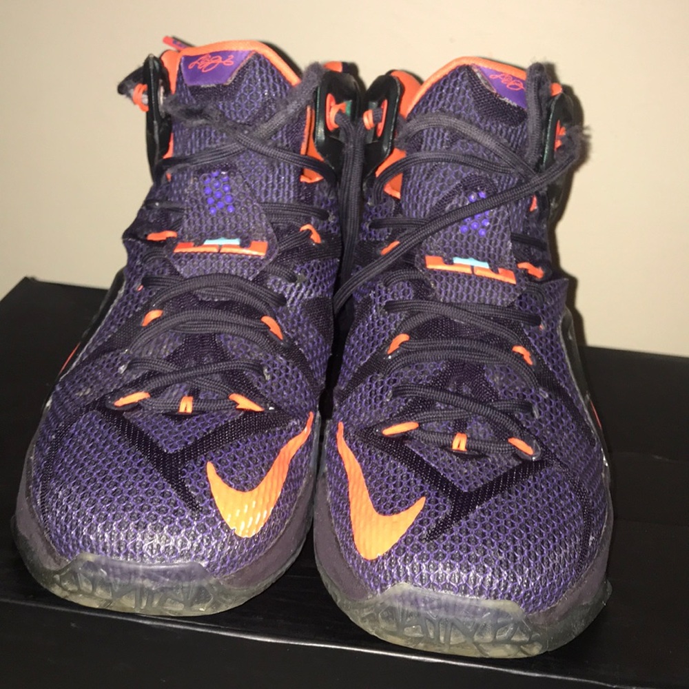 Lebron 12 ‘Instinct’ size 9.5 in Men’s